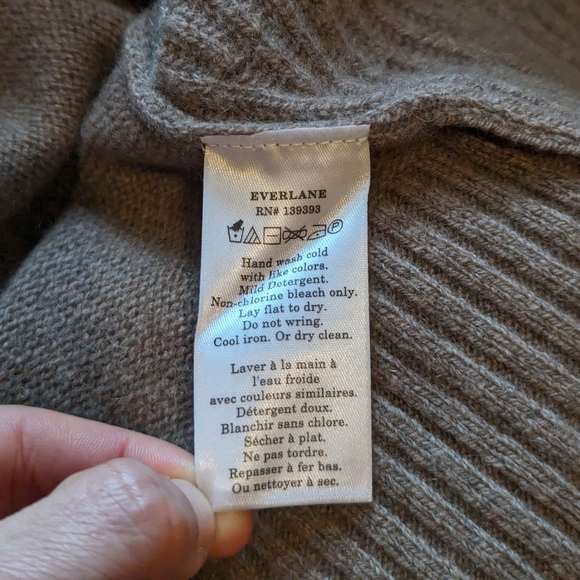 Everlane The Cashmere Ribbed Turtleneck | Size Small - Picture 12 of 16